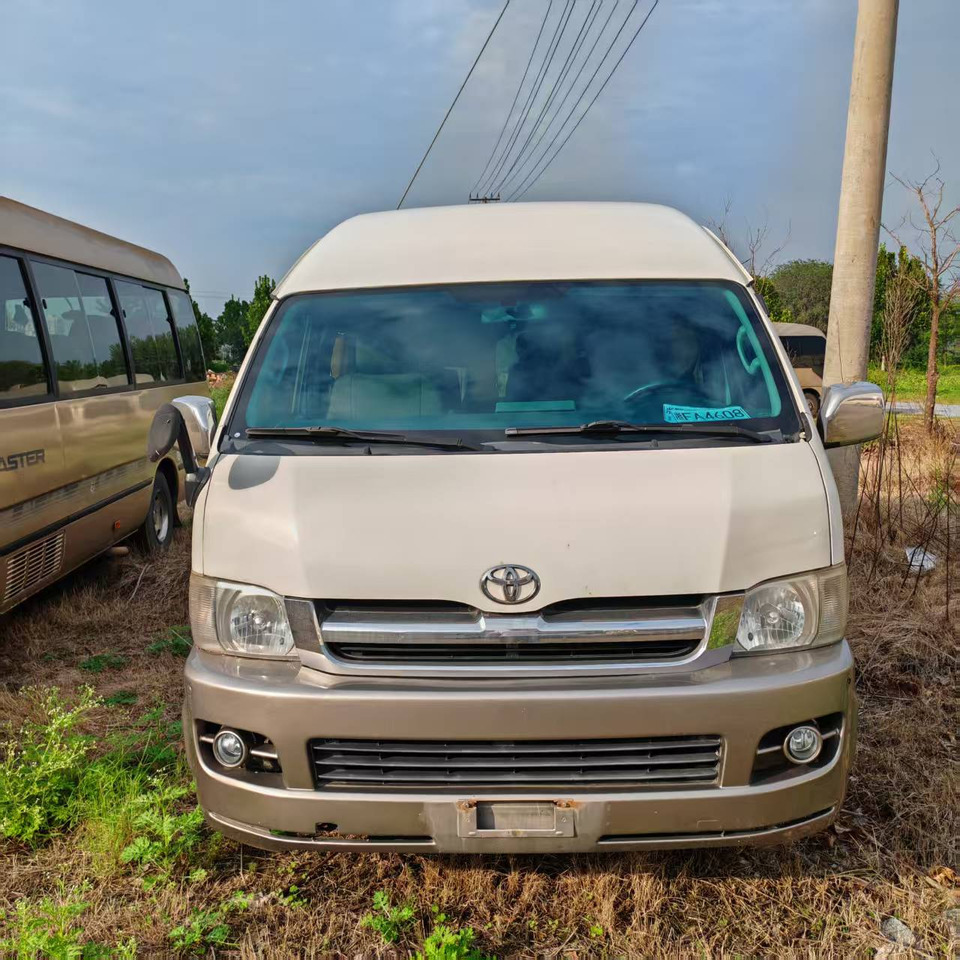 Toyota Hiace Mini Bus Click for Discount - صغيرة, ميكروباص: صور 2 Toyota Hiace Mini Bus Click for Discount - صغيرة, ميكروباص: صور 2