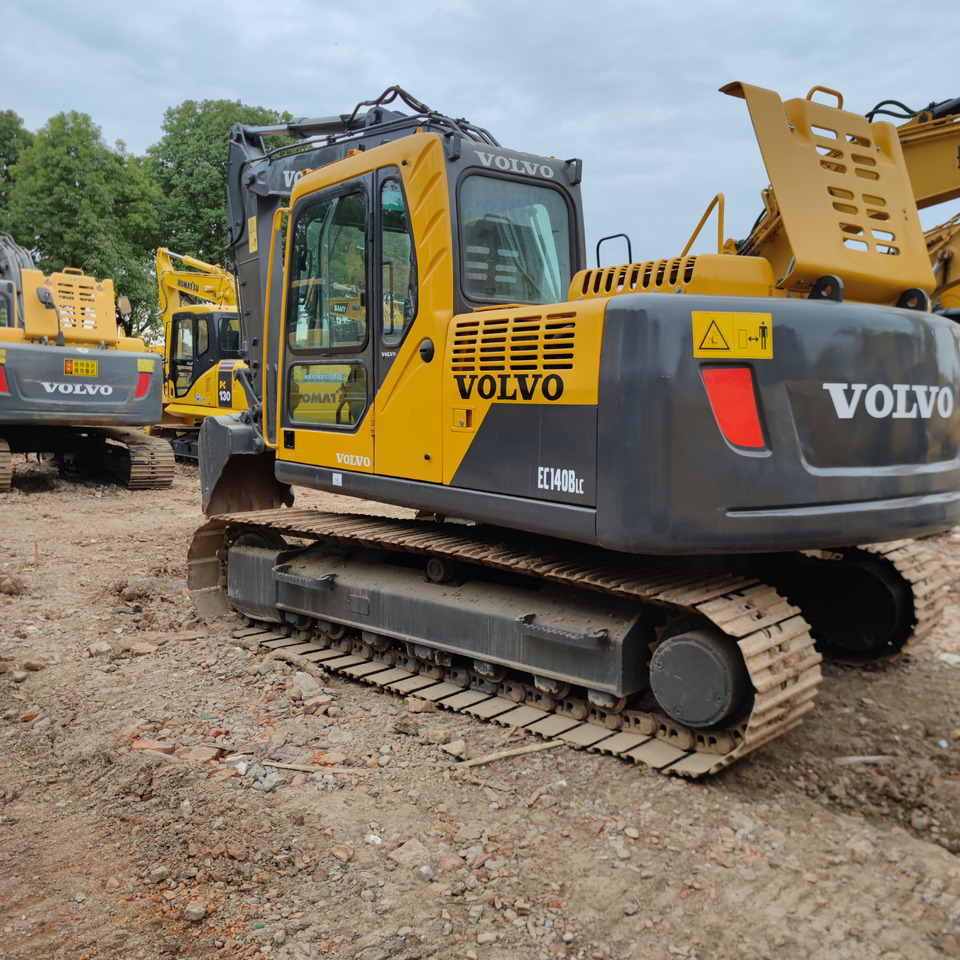 VOLVO EC140B - حفارات زحافة: صور 4 VOLVO EC140B - حفارات زحافة: صور 4