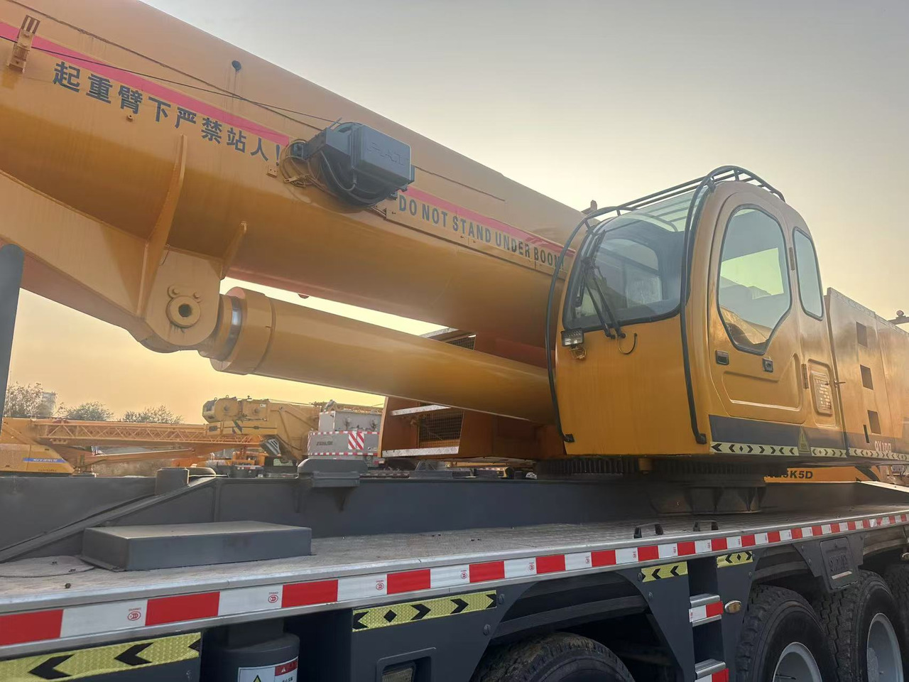 الرافعة XCMG Crane QY100: صور 12 الرافعة XCMG Crane QY100: صور 12