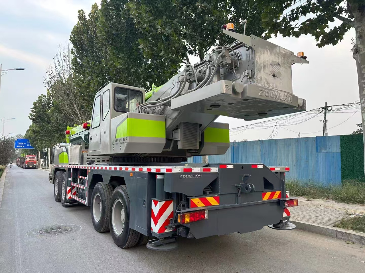 ZOOMLION ZTC800V Used 80tons Crane Strong Lifting Special Offer Inside - الرافعة: صور 3 ZOOMLION ZTC800V Used 80tons Crane Strong Lifting Special Offer Inside - الرافعة: صور 3