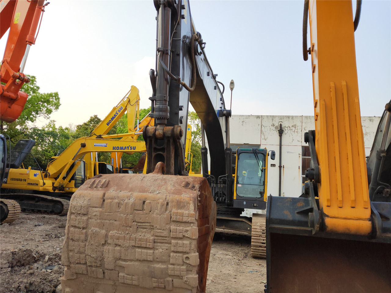 Volvo Excavator EC360B Click Here for Discount - حفارة: صور 2 Volvo Excavator EC360B Click Here for Discount - حفارة: صور 2