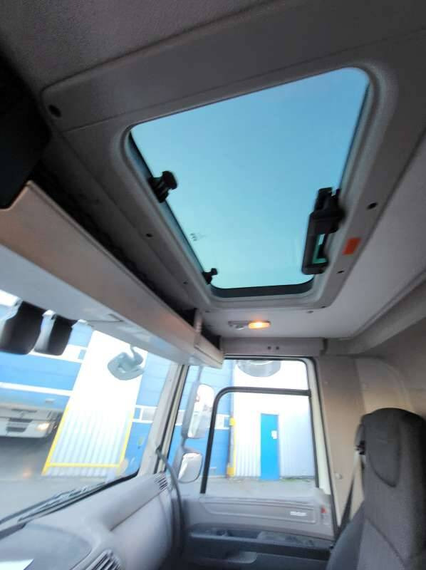 شاحنات مسطحة, شاحنة كرين Camion Porteur CAMION GRUE 26 TONNES 410 CV 6X4: صور 17