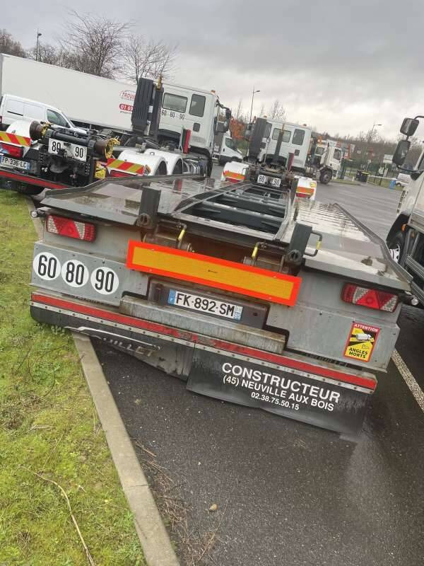 Remorque 2 Essieux 19 TONNES - PORTE CAISSON - مقطورة هوك ليفت/ لود لوجر: صور 3 Remorque 2 Essieux 19 TONNES - PORTE CAISSON - مقطورة هوك ليفت/ لود لوجر: صور 3