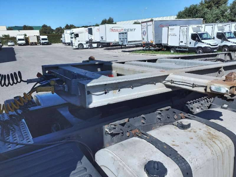 Semi-remorque 3 Essieux 38 TONNES CHARIOT COULISSANT - شاحنات الحاويات/ جسم علوي قابل للتغيير نصف مقطورة: صور 2 Semi-remorque 3 Essieux 38 TONNES CHARIOT COULISSANT - شاحنات الحاويات/ جسم علوي قابل للتغيير نصف مقطورة: صور 2