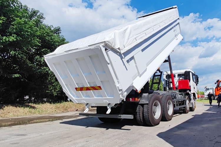 SHACMAN Shacman Dump Truck for Sale in Nigeria - قلابات: صور 4 SHACMAN Shacman Dump Truck for Sale in Nigeria - قلابات: صور 4