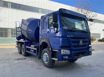 SINOTRUK Cement Mixer Lorry for Sale in Namibia - شاحنة خلاطة خرسانة: صور 1 SINOTRUK Cement Mixer Lorry for Sale in Namibia - شاحنة خلاطة خرسانة: صور 1