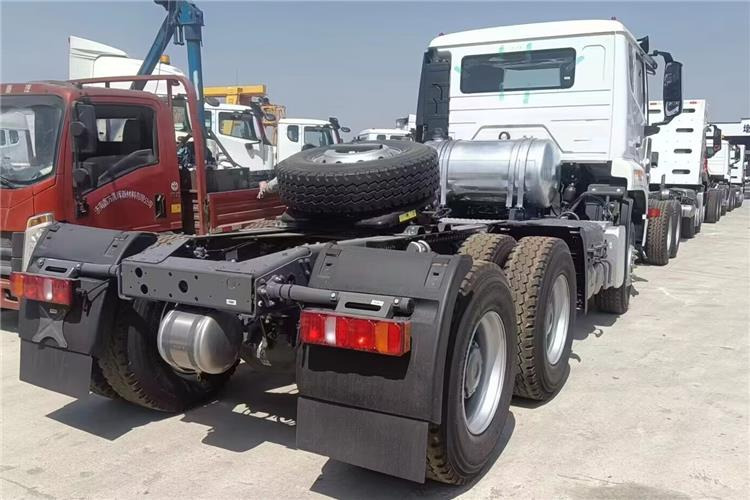 SINOTRUK Hohan NX Truck Price 371 hp 10 Wheeler for Sale In Tanzania - شاحنة جرار: صور 3 SINOTRUK Hohan NX Truck Price 371 hp 10 Wheeler for Sale In Tanzania - شاحنة جرار: صور 3