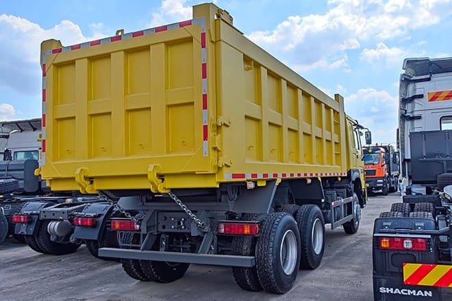 SINOTRUK Howo 400 10 Wheeler Tipper Truck for Sale in Côte d'Ivoire - قلابات: صور 2 SINOTRUK Howo 400 10 Wheeler Tipper Truck for Sale in Côte d'Ivoire - قلابات: صور 2