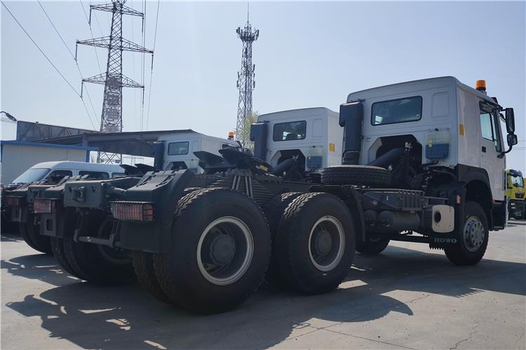 SINOTRUK Howo New Model 430HP Truck Tractor Price In Mauritania - شاحنة جرار: صور 3 SINOTRUK Howo New Model 430HP Truck Tractor Price In Mauritania - شاحنة جرار: صور 3