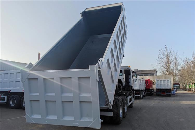 SINOTRUK Used Howo 430HP Dump Truck for Sale In Nigeria Lagos - قلابات: صور 2 SINOTRUK Used Howo 430HP Dump Truck for Sale In Nigeria Lagos - قلابات: صور 2