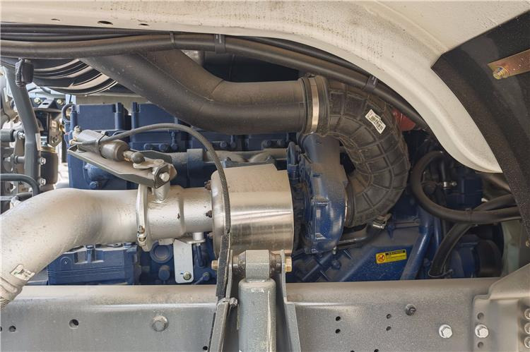 Sinotruk Used Howo 400 HP Truck Head for Sale In Congo - شاحنة جرار: صور 3 Sinotruk Used Howo 400 HP Truck Head for Sale In Congo - شاحنة جرار: صور 3