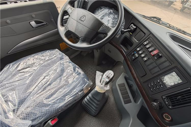 Sinotruk Used Howo 400 HP Truck Head for Sale In Congo - شاحنة جرار: صور 2 Sinotruk Used Howo 400 HP Truck Head for Sale In Congo - شاحنة جرار: صور 2