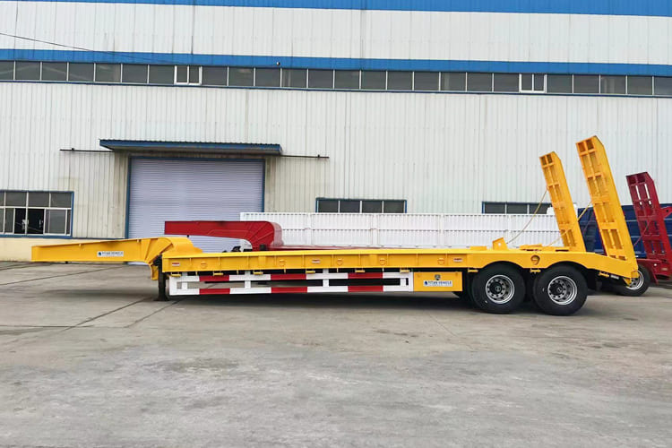 TITAN 2 Axle Low Bed Trailer for Sale in Guyana - عربة مسطحة منخفضة نصف مقطورة: صور 3 TITAN 2 Axle Low Bed Trailer for Sale in Guyana - عربة مسطحة منخفضة نصف مقطورة: صور 3