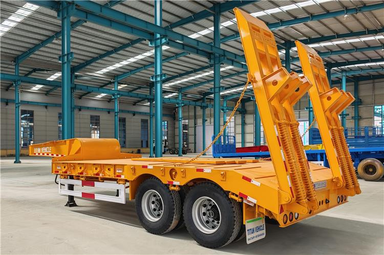 TITAN 2 Axle Low Loader Truck Trailer for Sale In Uganda - عربة مسطحة منخفضة نصف مقطورة: صور 5 TITAN 2 Axle Low Loader Truck Trailer for Sale In Uganda - عربة مسطحة منخفضة نصف مقطورة: صور 5