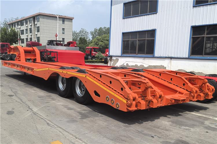 TITAN 2 Axle Low Low Bed Trailer for Sale In Angola - عربة مسطحة منخفضة نصف مقطورة: صور 2 TITAN 2 Axle Low Low Bed Trailer for Sale In Angola - عربة مسطحة منخفضة نصف مقطورة: صور 2