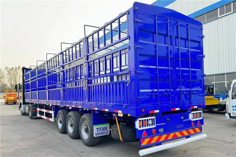 TITAN 3 Axle Cargo Fence Trailer with Air Suspension Transport Animal - شاحنة نقل المواشي نصف مقطورة: صور 2 TITAN 3 Axle Cargo Fence Trailer with Air Suspension Transport Animal - شاحنة نقل المواشي نصف مقطورة: صور 2
