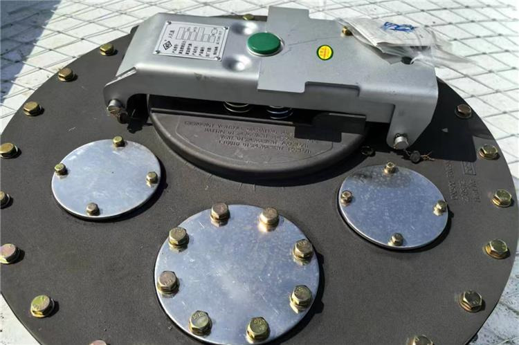 TITAN 4 Axle 50000 Liters Monoblock Tanker Trailer for Sale In Congo - نصف مقطورة صهريج: صور 4 TITAN 4 Axle 50000 Liters Monoblock Tanker Trailer for Sale In Congo - نصف مقطورة صهريج: صور 4