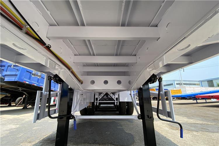 TITAN 4 Axle Livestock Truck Trailer for Sale In Guam - شاحنة نقل المواشي نصف مقطورة: صور 5 TITAN 4 Axle Livestock Truck Trailer for Sale In Guam - شاحنة نقل المواشي نصف مقطورة: صور 5