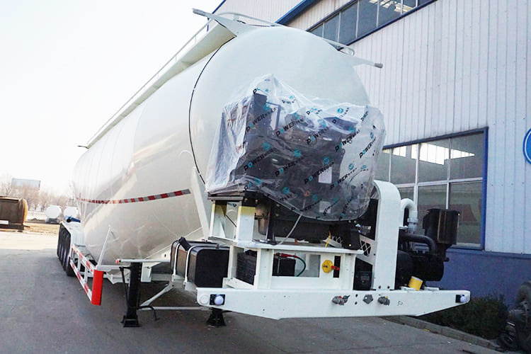 TITAN Bulk Cement Truck Trailer for Sale in Mali - نصف مقطورة صهريج: صور 3 TITAN Bulk Cement Truck Trailer for Sale in Mali - نصف مقطورة صهريج: صور 3