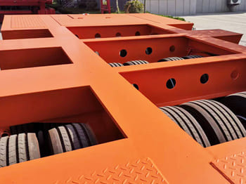 TITAN Lowboy Gooseneck Trailer for Sale in Malawi - عربة مسطحة منخفضة نصف مقطورة: صور 4 TITAN Lowboy Gooseneck Trailer for Sale in Malawi - عربة مسطحة منخفضة نصف مقطورة: صور 4