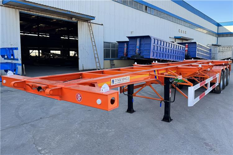 TITAN Tri Axle Skeletal Trailer for Sale In Uganda - الشاسية نصف مقطورة: صور 2 TITAN Tri Axle Skeletal Trailer for Sale In Uganda - الشاسية نصف مقطورة: صور 2