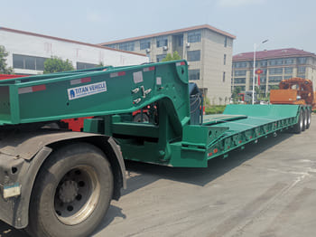 TITAN - عربة مسطحة منخفضة نصف مقطورة: صور 2 TITAN - عربة مسطحة منخفضة نصف مقطورة: صور 2