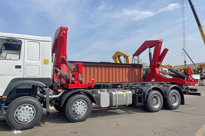 XCMG 20 Ft Side Lifter Truck for Sale in Papua New Guinea - شاحنات الحاويات/ جسم علوي قابل للتغيير شاحنة: صور 1 XCMG 20 Ft Side Lifter Truck for Sale in Papua New Guinea - شاحنات الحاويات/ جسم علوي قابل للتغيير شاحنة: صور 1