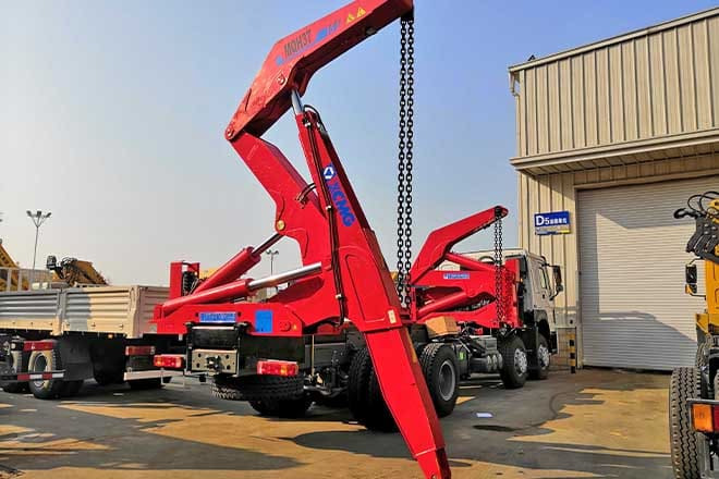 XCMG XCMG Side Loader Truck Container for Sale in Barbados - شاحنات الحاويات/ جسم علوي قابل للتغيير شاحنة: صور 4 XCMG XCMG Side Loader Truck Container for Sale in Barbados - شاحنات الحاويات/ جسم علوي قابل للتغيير شاحنة: صور 4