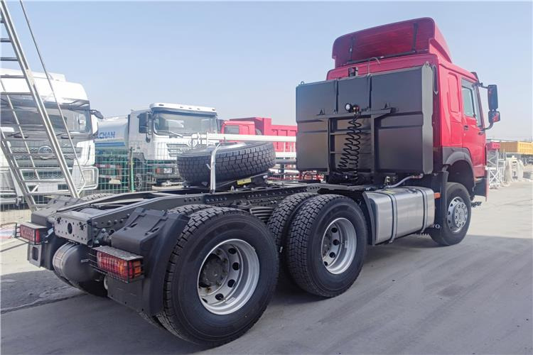Sinotruk Howo 380hp 6x4 truck tractor for sale in Congo - شاحنة جرار: صور 2 Sinotruk Howo 380hp 6x4 truck tractor for sale in Congo - شاحنة جرار: صور 2