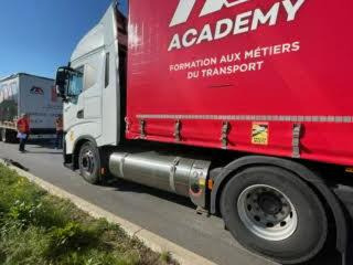 Iveco S-WAY 460 - شاحنة جرار: صور 5 Iveco S-WAY 460 - شاحنة جرار: صور 5