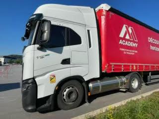 Iveco S-WAY 460 - شاحنة جرار: صور 4 Iveco S-WAY 460 - شاحنة جرار: صور 4