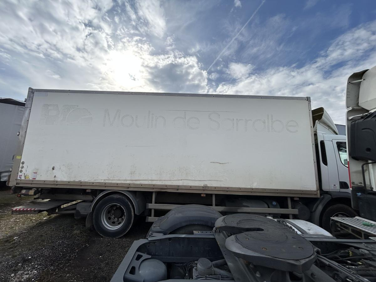 Renault Premium 320 DXI - بصندوق مغلق شاحنة: صور 4 Renault Premium 320 DXI - بصندوق مغلق شاحنة: صور 4