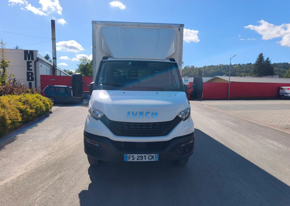Iveco DAILY 70C18 KONTENER 5,5M obsługa silnika nowy rozrząd - بصندوق مغلق شاحنة: صور 3 Iveco DAILY 70C18 KONTENER 5,5M obsługa silnika nowy rozrząd - بصندوق مغلق شاحنة: صور 3