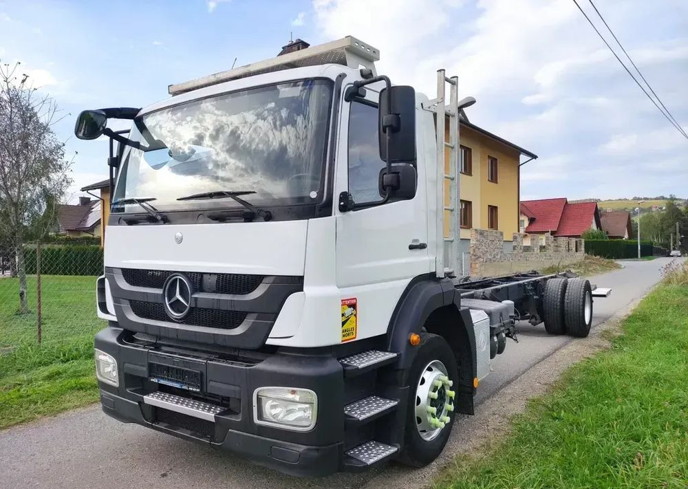 Mercedes-Benz AXOR 1829 rama do zabudowy blokada mostu - الشاسيه شاحنة: صور 1 Mercedes-Benz AXOR 1829 rama do zabudowy blokada mostu - الشاسيه شاحنة: صور 1