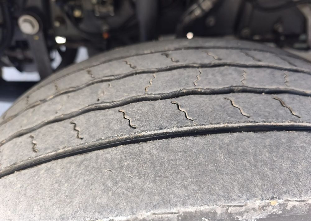 Renault GAMA D 12.210 chłodnia izoterma 14 palet poduszka - مبردة شاحنة: صور 5 Renault GAMA D 12.210 chłodnia izoterma 14 palet poduszka - مبردة شاحنة: صور 5