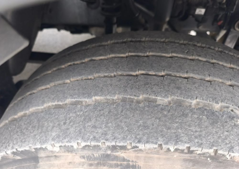 Renault GAMA D 14.210 chłodnia izoterma 16 palet poduszka - مبردة شاحنة: صور 5 Renault GAMA D 14.210 chłodnia izoterma 16 palet poduszka - مبردة شاحنة: صور 5