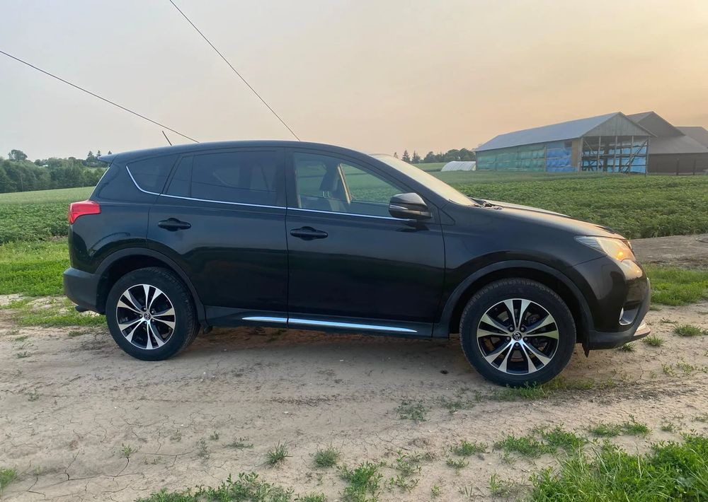 Toyota RAV4 2.0 D-4D 4x4 - سيارة دفع رباعي: صور 2 Toyota RAV4 2.0 D-4D 4x4 - سيارة دفع رباعي: صور 2