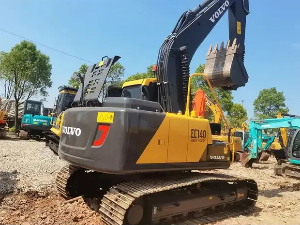 2022 Volvo EC140 - حفارات زحافة: صور 1 2022 Volvo EC140 - حفارات زحافة: صور 1