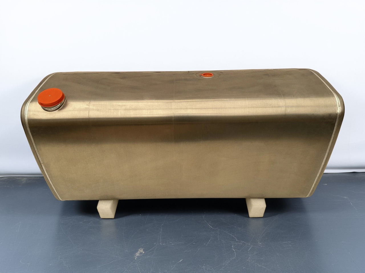 VOLVO - خزان وقود: صور 1 VOLVO - خزان وقود: صور 1