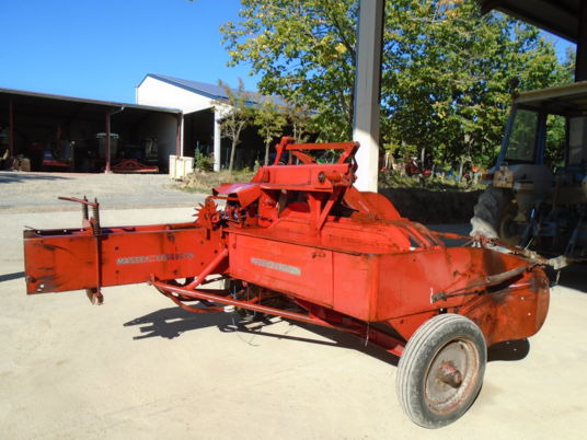 Massey Ferguson 10-8 - مكبس البالات المستطيله: صور 5 Massey Ferguson 10-8 - مكبس البالات المستطيله: صور 5