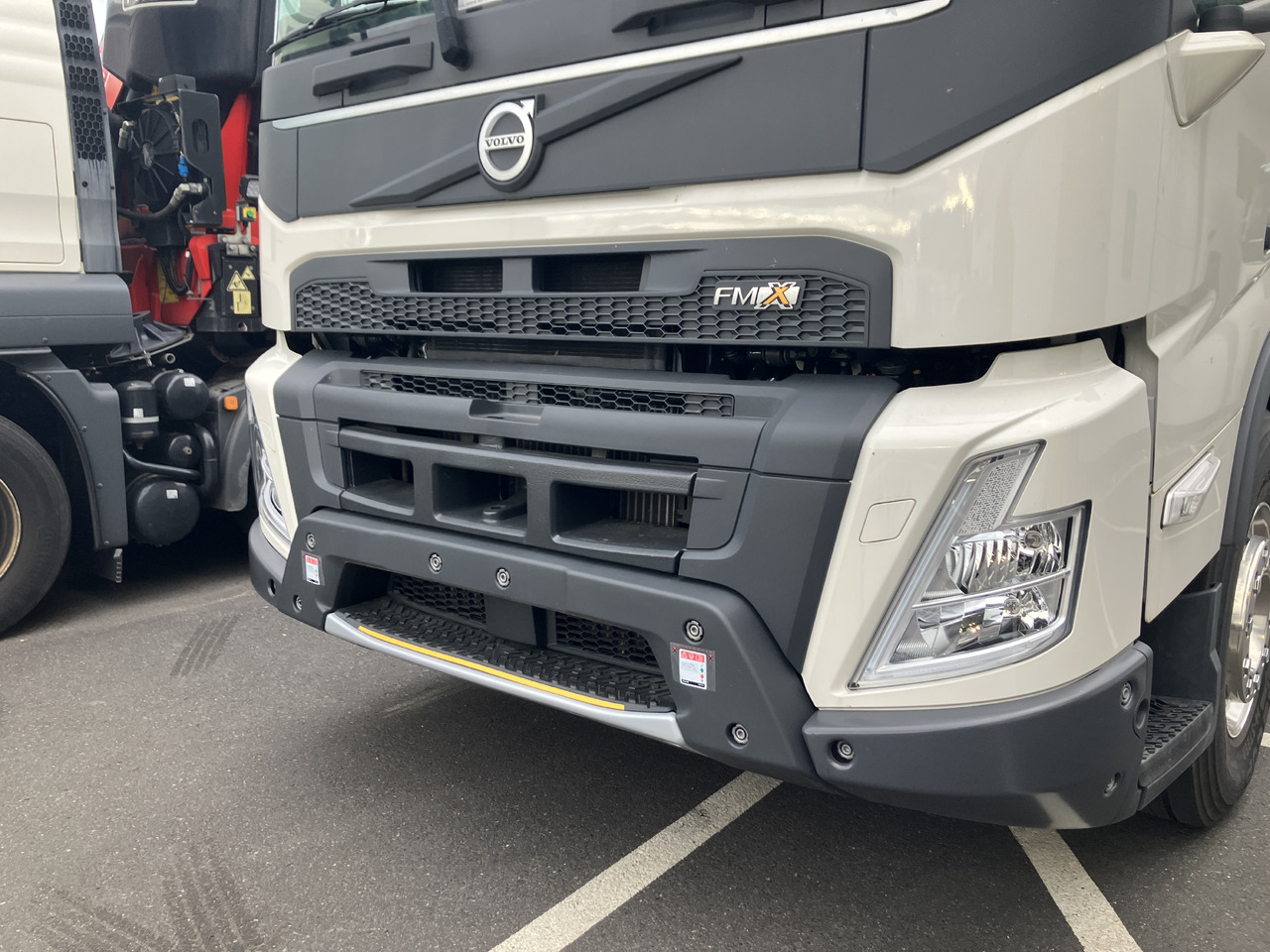 VOLVO FMX 540 6x2 Globetrotter Chassis - الشاسيه شاحنة: صور 5 VOLVO FMX 540 6x2 Globetrotter Chassis - الشاسيه شاحنة: صور 5