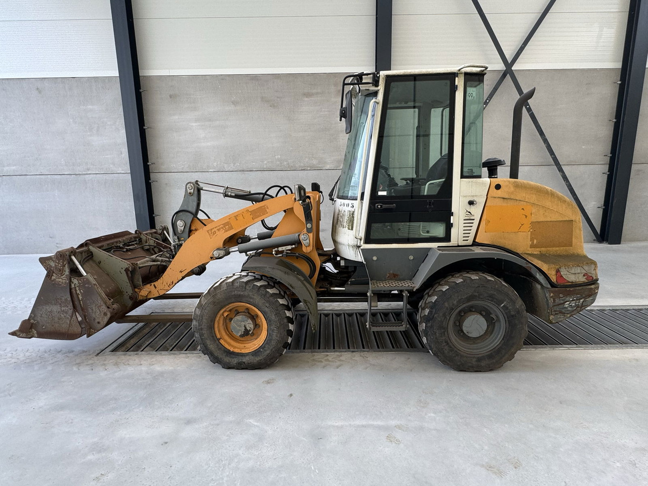 Liebherr L 506 - اللودر بعجل: صور 5 Liebherr L 506 - اللودر بعجل: صور 5