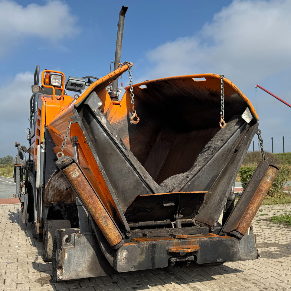Vögele Super 1303-3i - العامل بالقار: صور 3 Vögele Super 1303-3i - العامل بالقار: صور 3