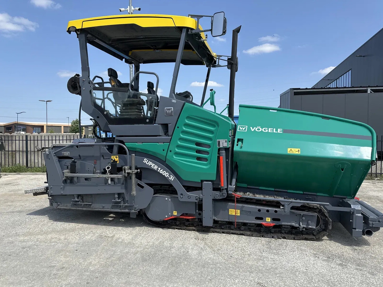 Vögele Super 1600-3i - العامل بالقار: صور 1 Vögele Super 1600-3i - العامل بالقار: صور 1