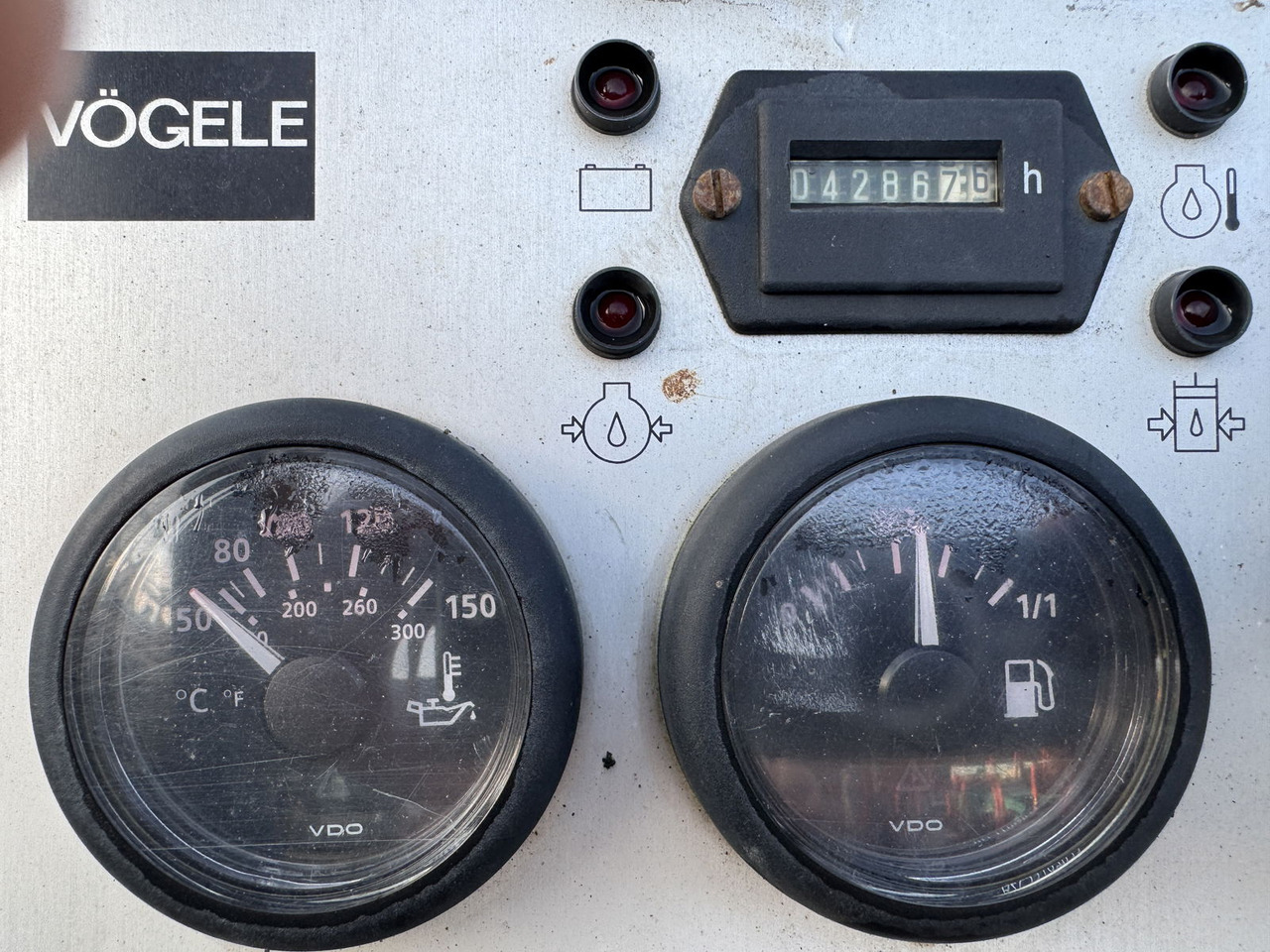 Vögele Super 800 - العامل بالقار: صور 2 Vögele Super 800 - العامل بالقار: صور 2