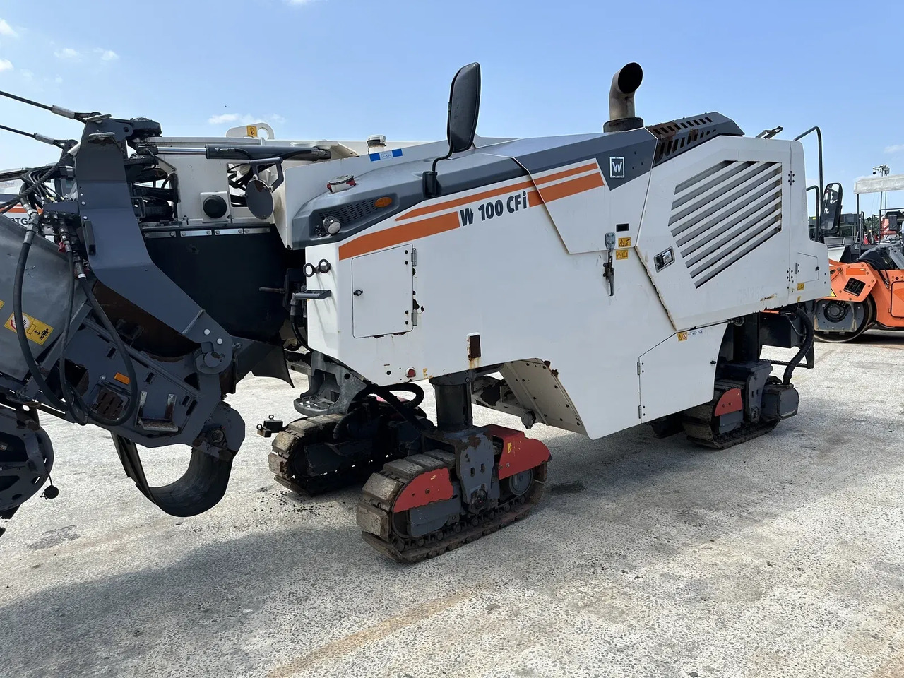 Wirtgen W 100 CFi - ماكينات لصقل الأسفلت: صور 5 Wirtgen W 100 CFi - ماكينات لصقل الأسفلت: صور 5