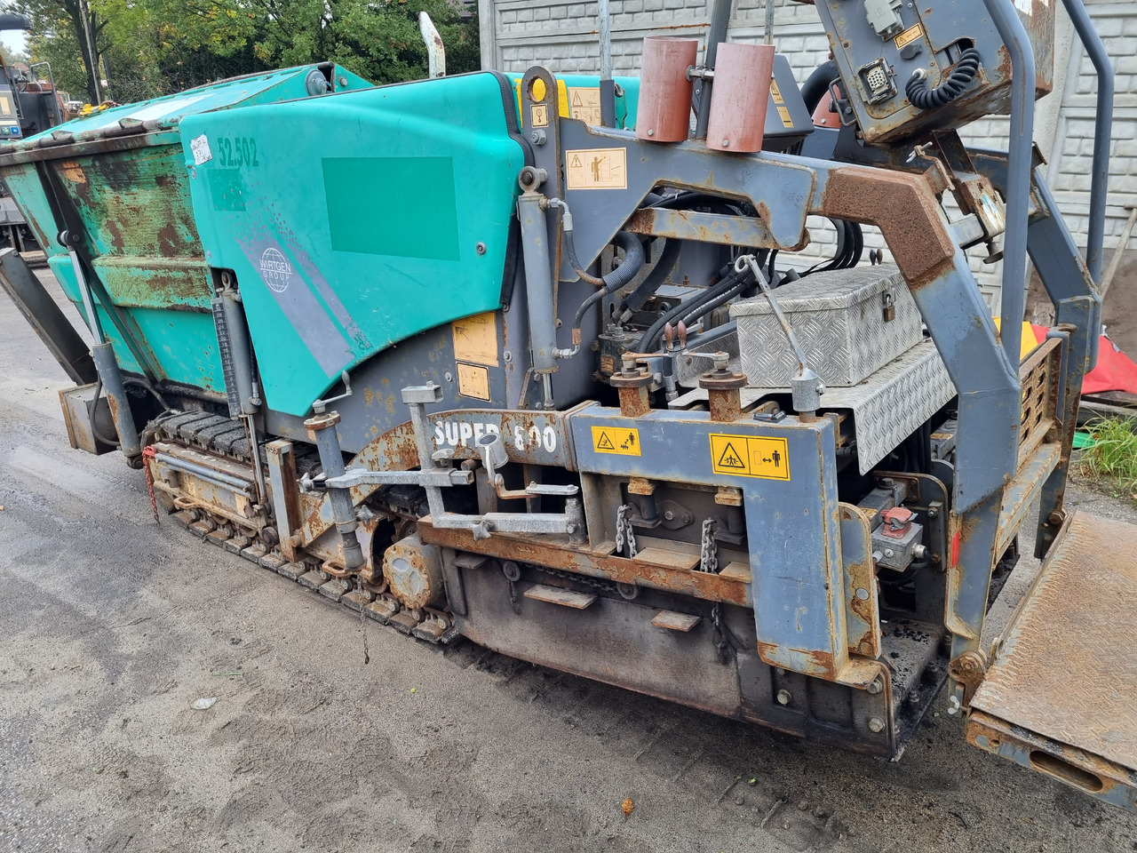 VÖGELE SUPER 800 - العامل بالقار: صور 3 VÖGELE SUPER 800 - العامل بالقار: صور 3