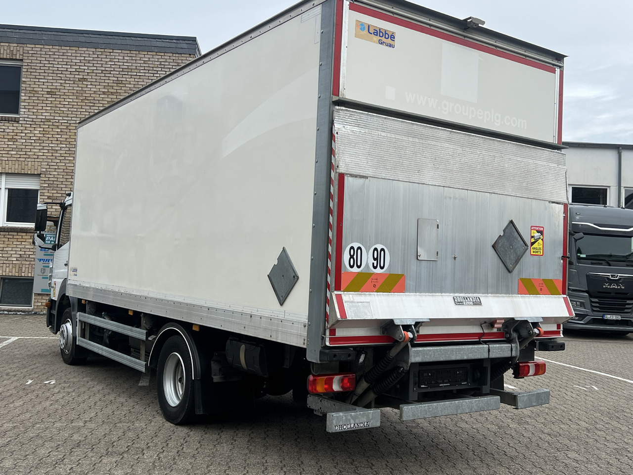 MERCEDES-BENZ Atego 1218 L Classic-Vermietung möglich-ADR-LBW - بصندوق مغلق شاحنة: صور 5 MERCEDES-BENZ Atego 1218 L Classic-Vermietung möglich-ADR-LBW - بصندوق مغلق شاحنة: صور 5