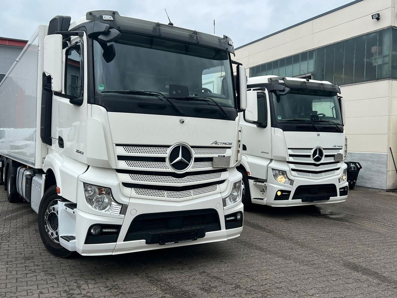 بصندوق مغلق شاحنة Mercedes-Benz Actros 2543 Komplettzug Voll-Luft - Lange Koffer: صور 7