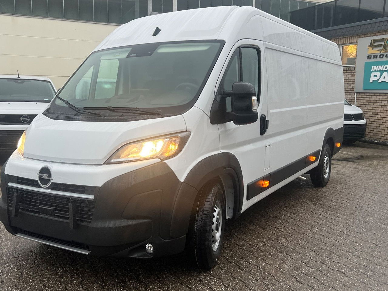 Opel Kasten 3,5 L4 H2 PS 180 Automatik+AHK Kasten 3,5 L4 H2 PS 180 Automatik+AHK - فان: صور 1 Opel Kasten 3,5 L4 H2 PS 180 Automatik+AHK Kasten 3,5 L4 H2 PS 180 Automatik+AHK - فان: صور 1